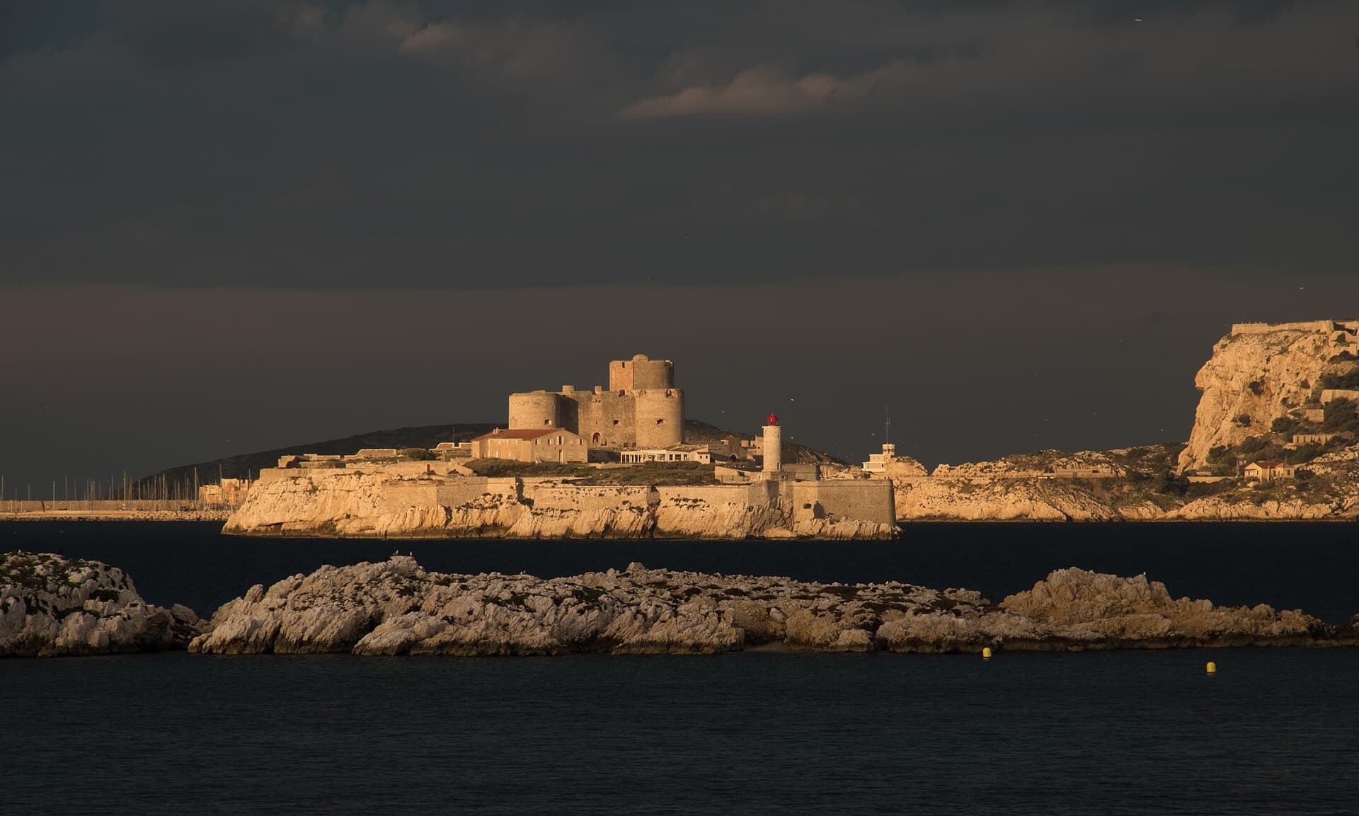 Château d'If — château à Marseille, Bouches-du-Rhône, classé mh