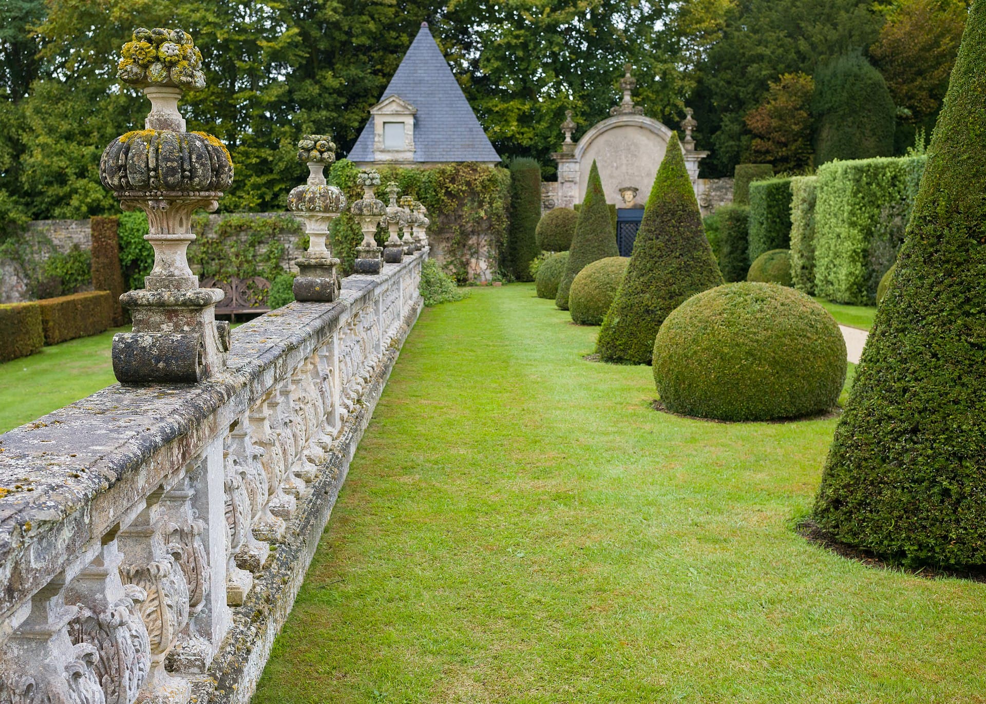 Château de Brécy — château à Saint-Gabriel-Brécy, Calvados, intérieur, classé mh