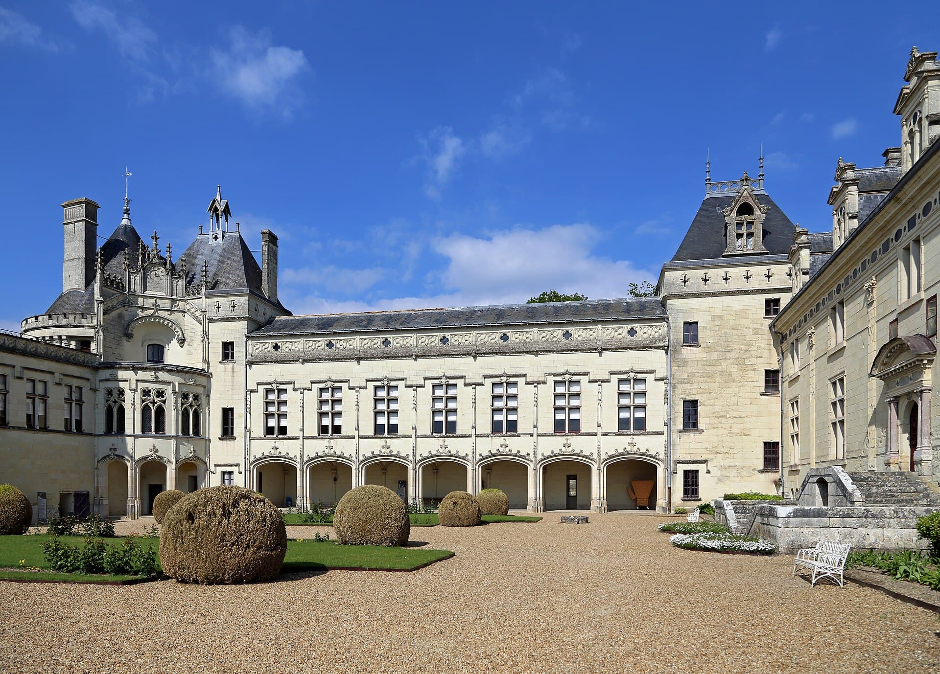 Château de Brézé — château à Brézé, Maine-et-Loire, vue de nuit, classé mh