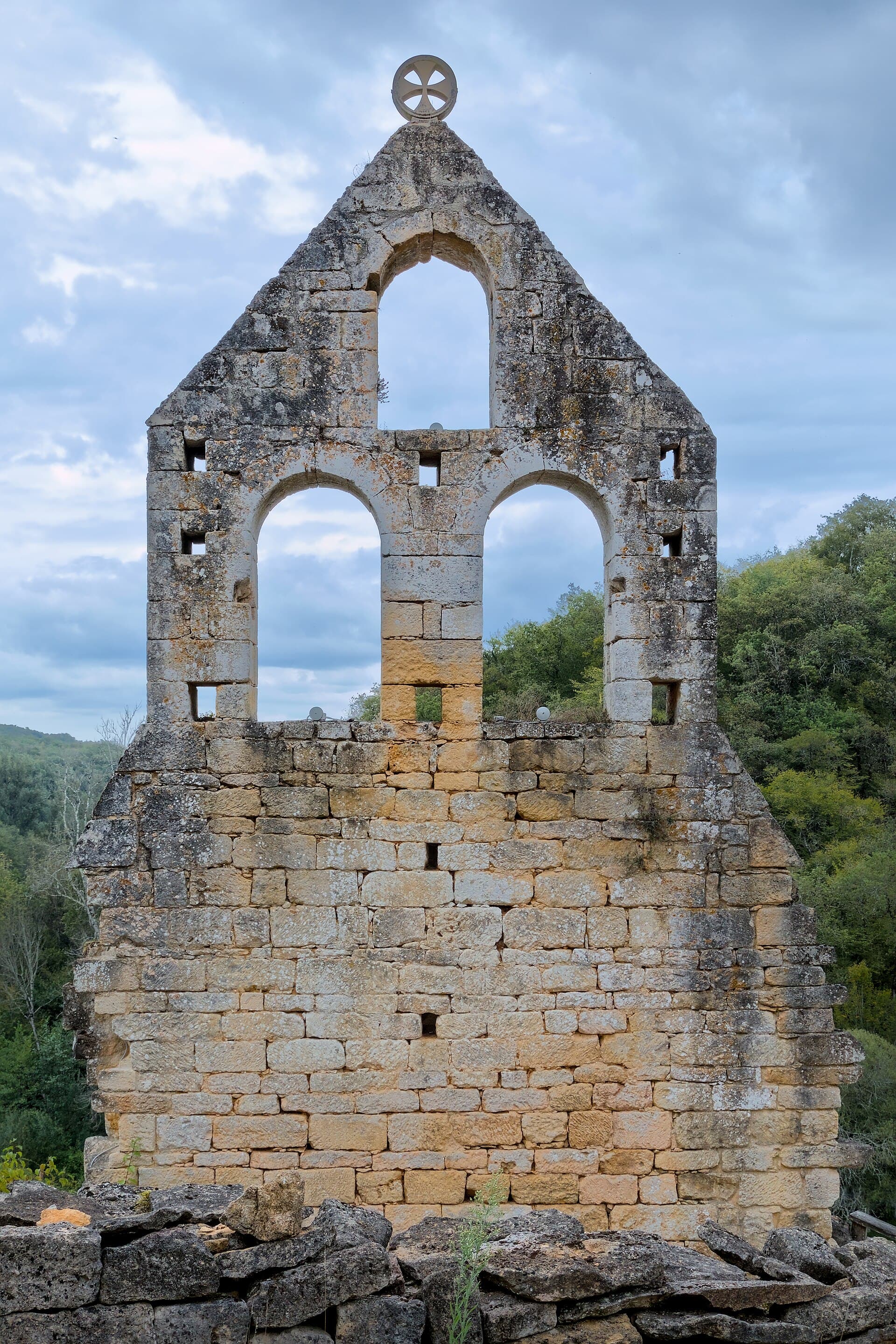 Château de Commarque — château à Les Eyzies, Dordogne, façade, classé mh