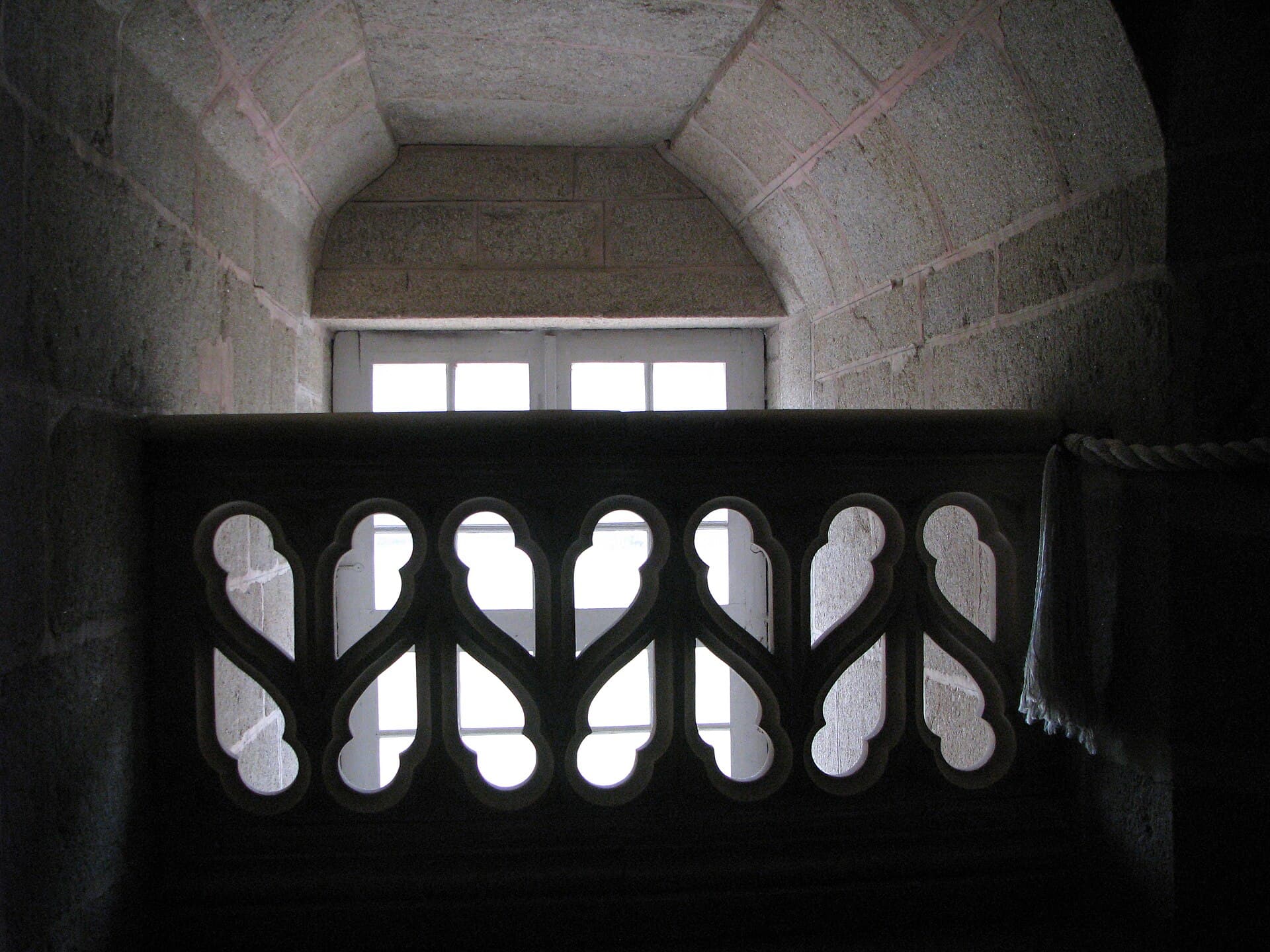 Château de Kerouzéré — château à Sibiril, Finistère, intérieur, classé mh