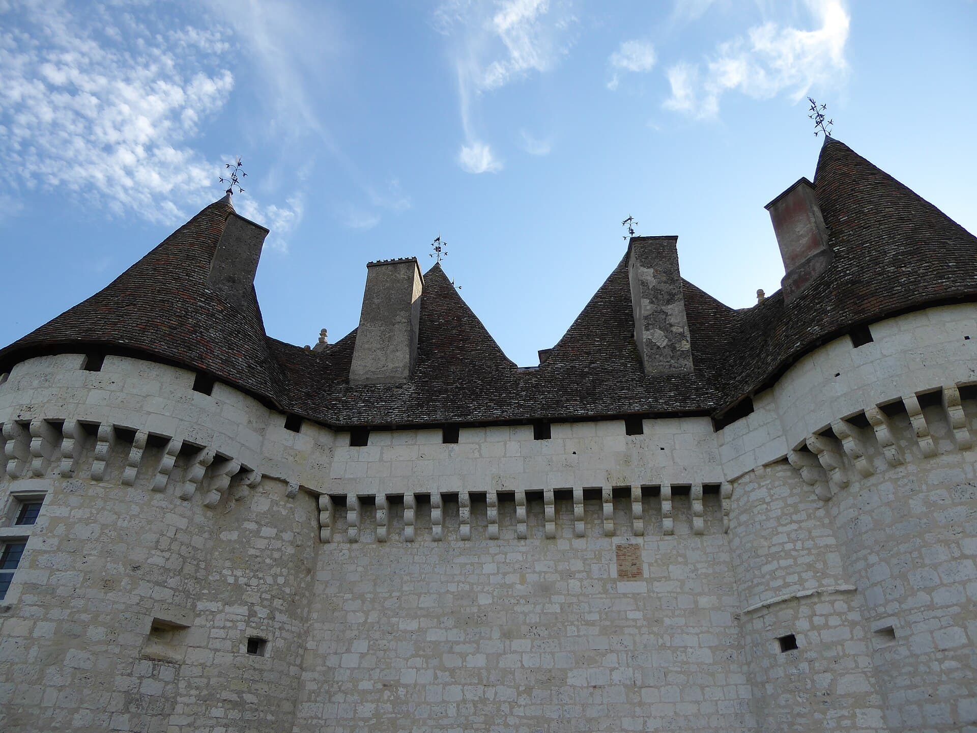 Château de Monbazillac — château à Monbazillac, Dordogne, vue de nuit, classé mh