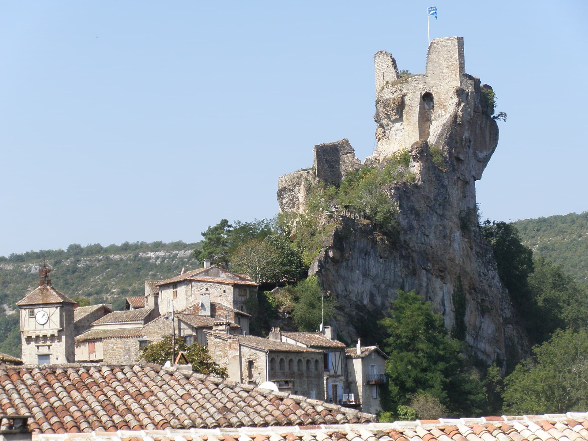 Château de Penne — château à Penne, Tarn, façade, classé mh