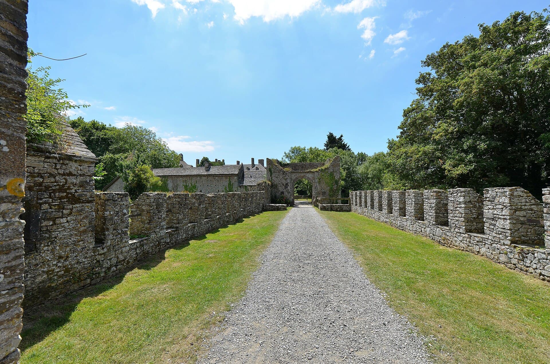Château de Pirou — château à Pirou, Manche, intérieur, classé mh