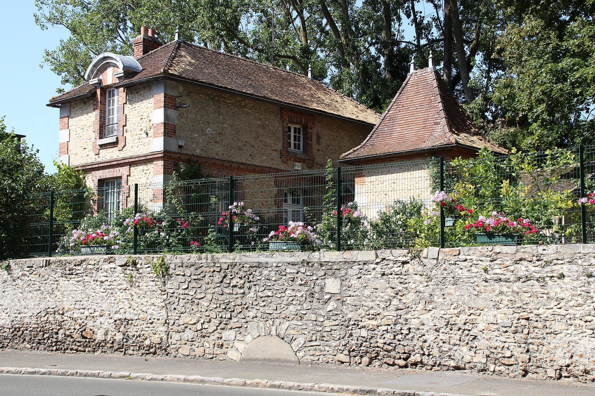 Château de Sainte-Mesme — château à Sainte-Mesme, Yvelines, inscrit mh