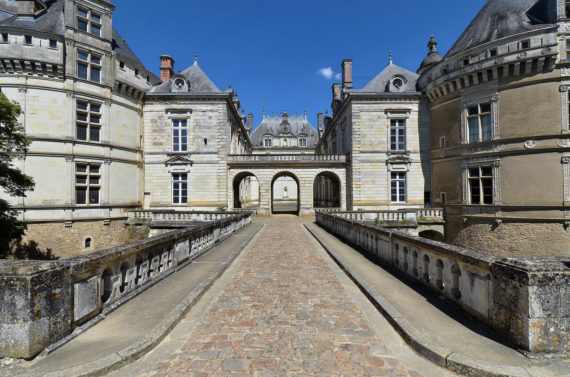 Château du Lude — château à Le Lude, Sarthe, classé mh