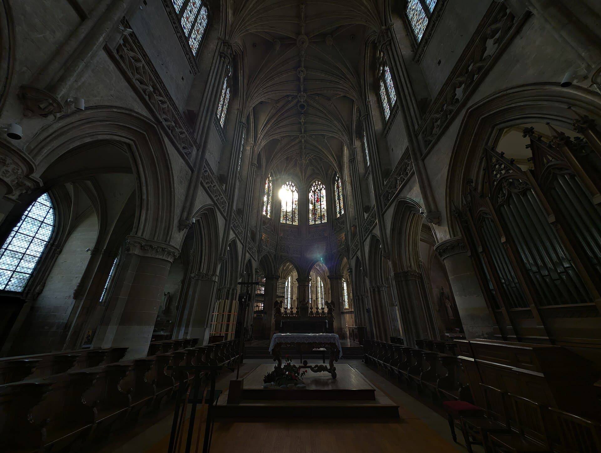 Église Saint-Pierre de Caen — édifice religieux à Caen, Calvados, intérieur, classé mh