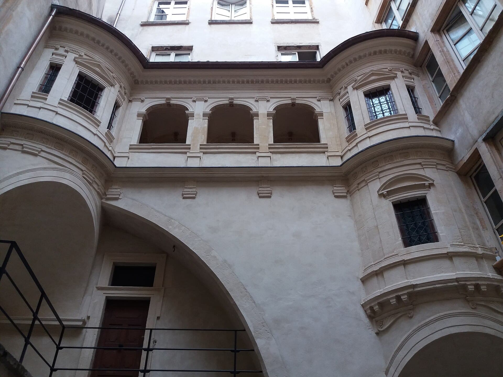 Hôtel Bullioud (Lyon) — architecture civile à Lyon, Rhône, vue de nuit, classé mh