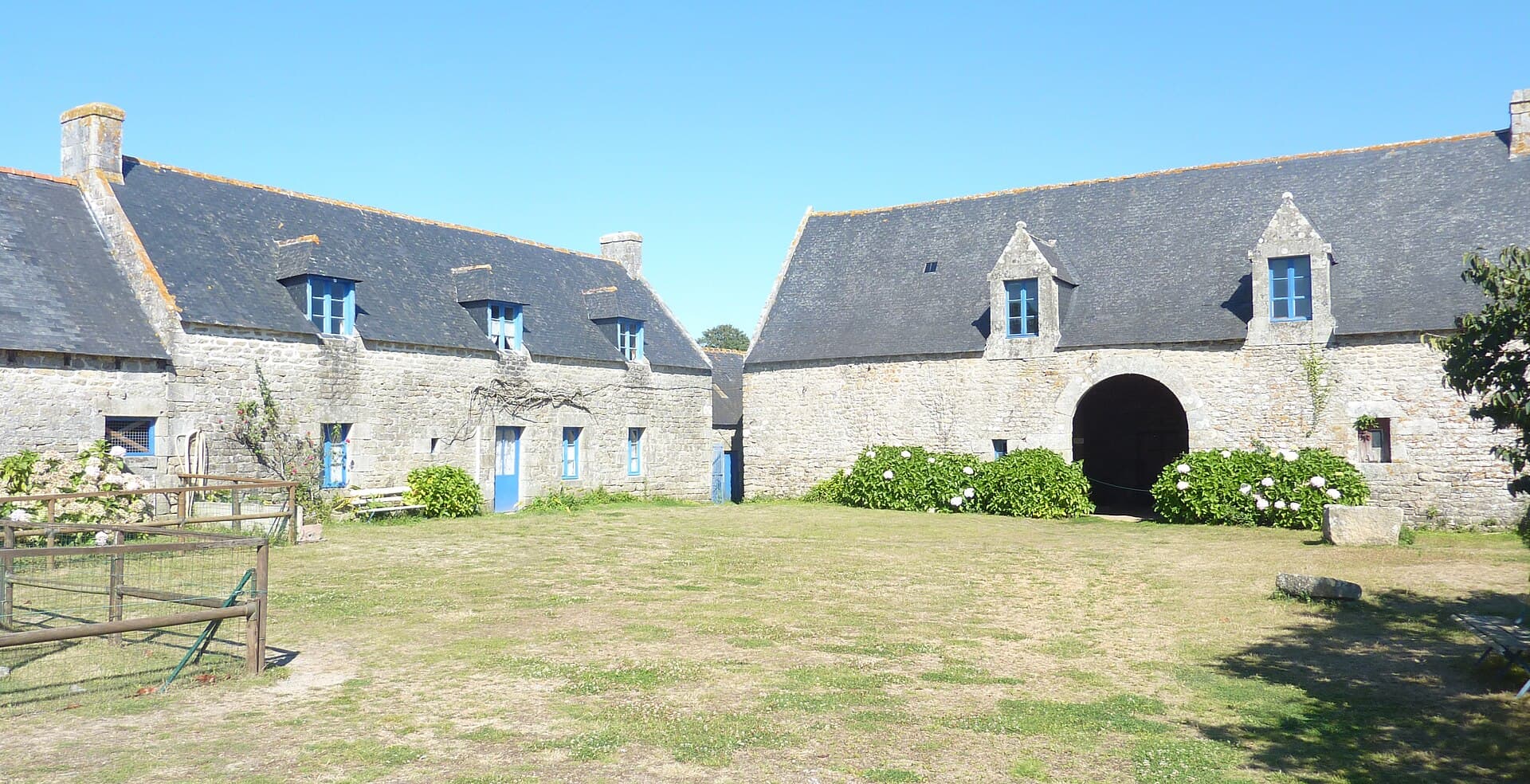 Manoir de Kerazan — château à Loctudy, Finistère, intérieur, classé mh