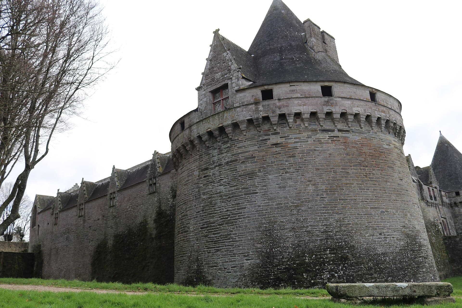 Château de Rohan (Pontivy) — château à Pontivy, Morbihan, classé mh