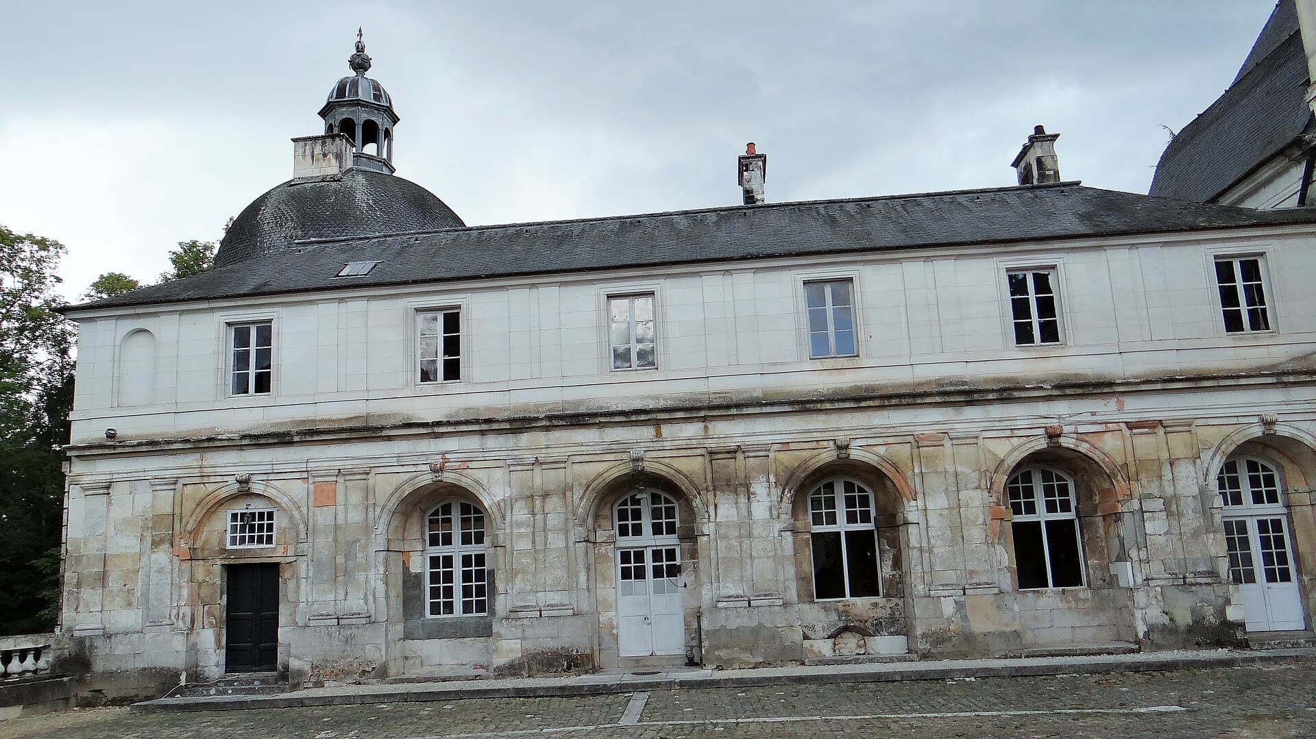 Château de Tanlay (Tanlay) Château de Tanlay — château à Tanlay, Yonne, façade, classé mh