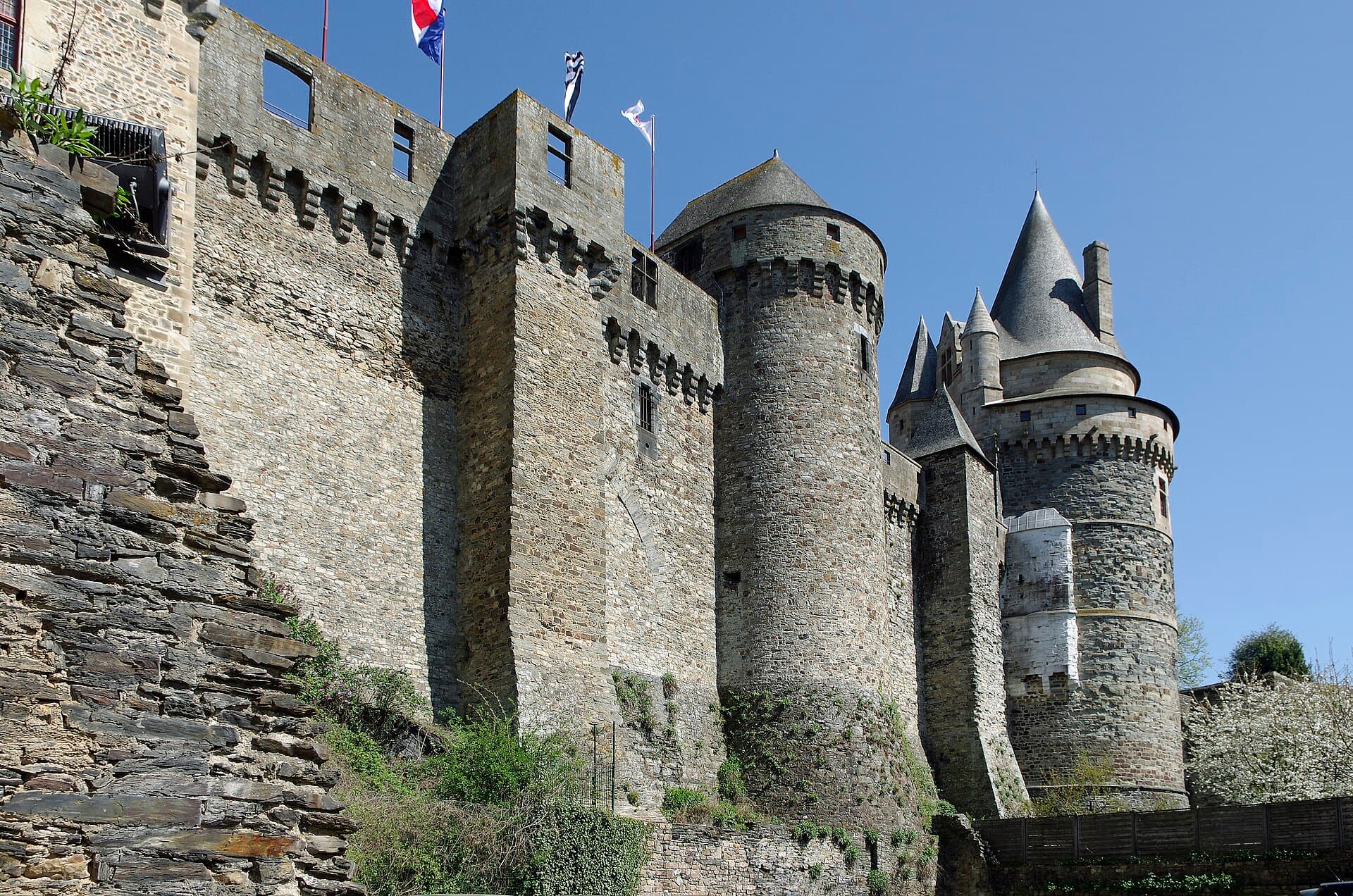 Château de Vitré (Vitré) Château de Vitré — château à Vitré, Ille-et-Vilaine, façade, classé mh