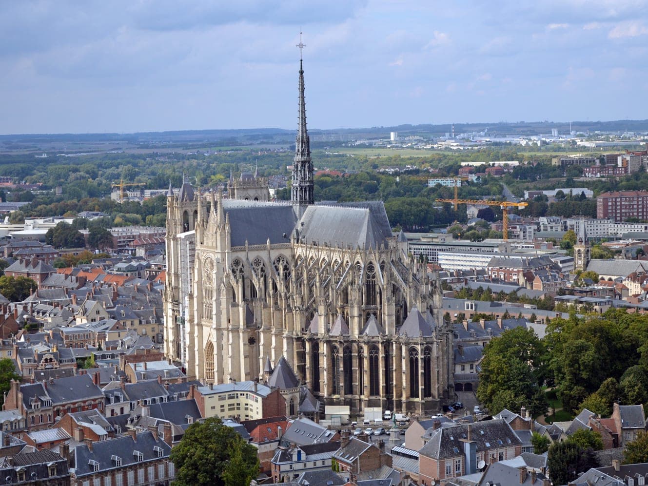 Cathédrale Notre-Dame d'Amiens — édifice religieux à Amiens (Somme (80)) (80), monument historique (Classé MH) — vue 2