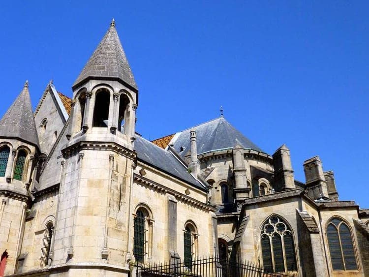 Cathédrale Saint-Mammès de Langres — édifice religieux à Langres (Haute-Marne (52)) (52), monument historique (Classé MH) — vue 2