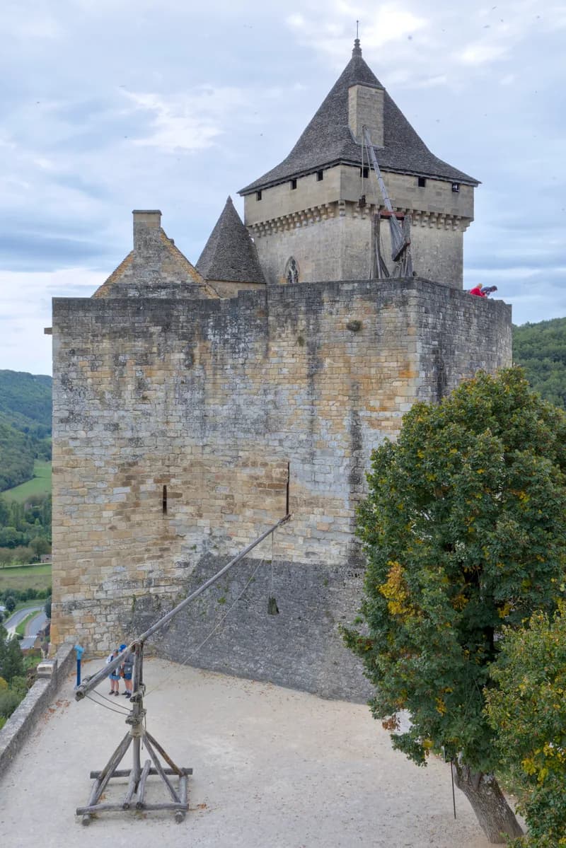 Château de Castelnaud — château à Castelnaud-la-Chapelle, Dordogne, classé mh