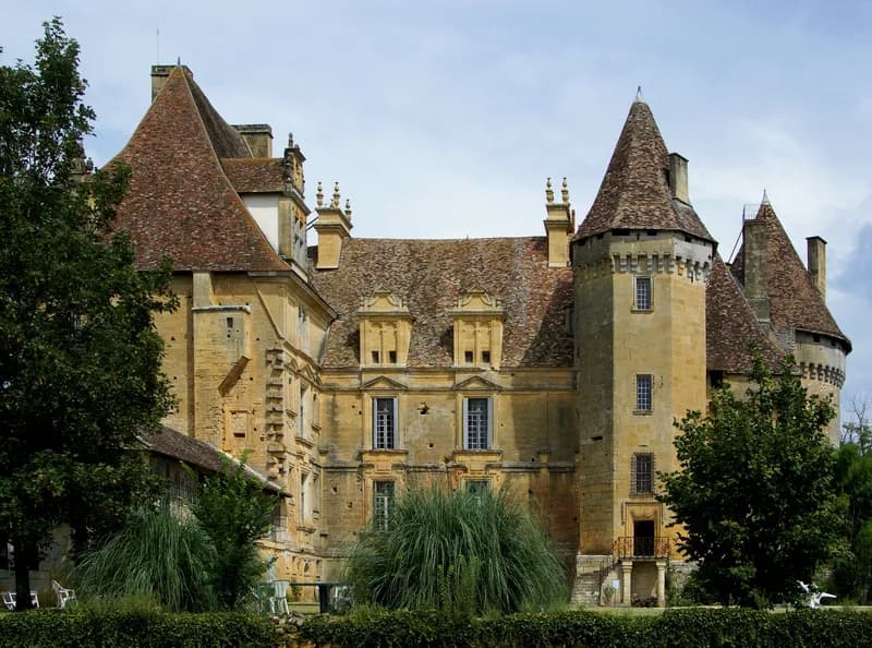 Château de Lanquais — château à Lanquais, Dordogne, classé mh