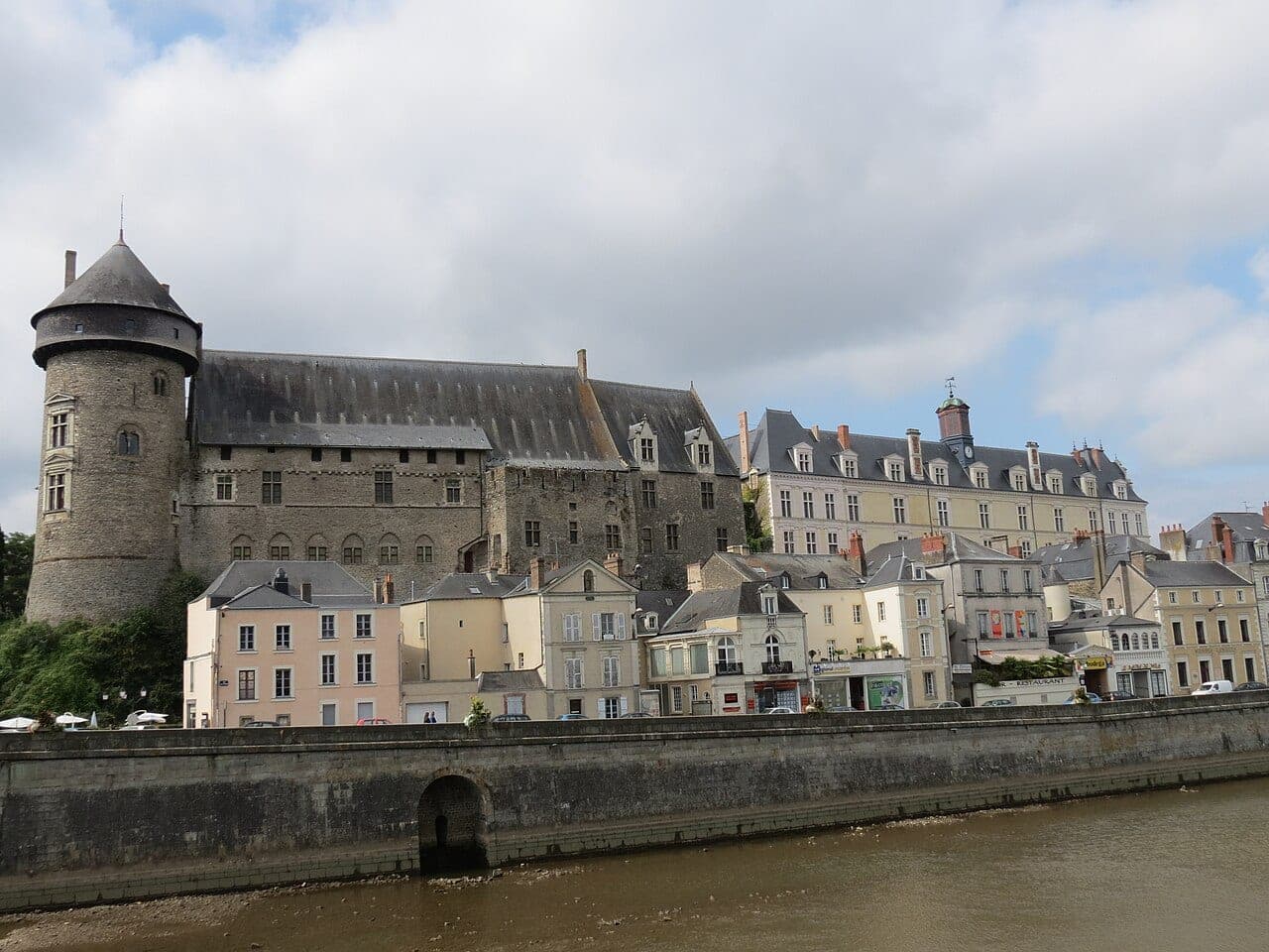 Château de Laval – logis neuf