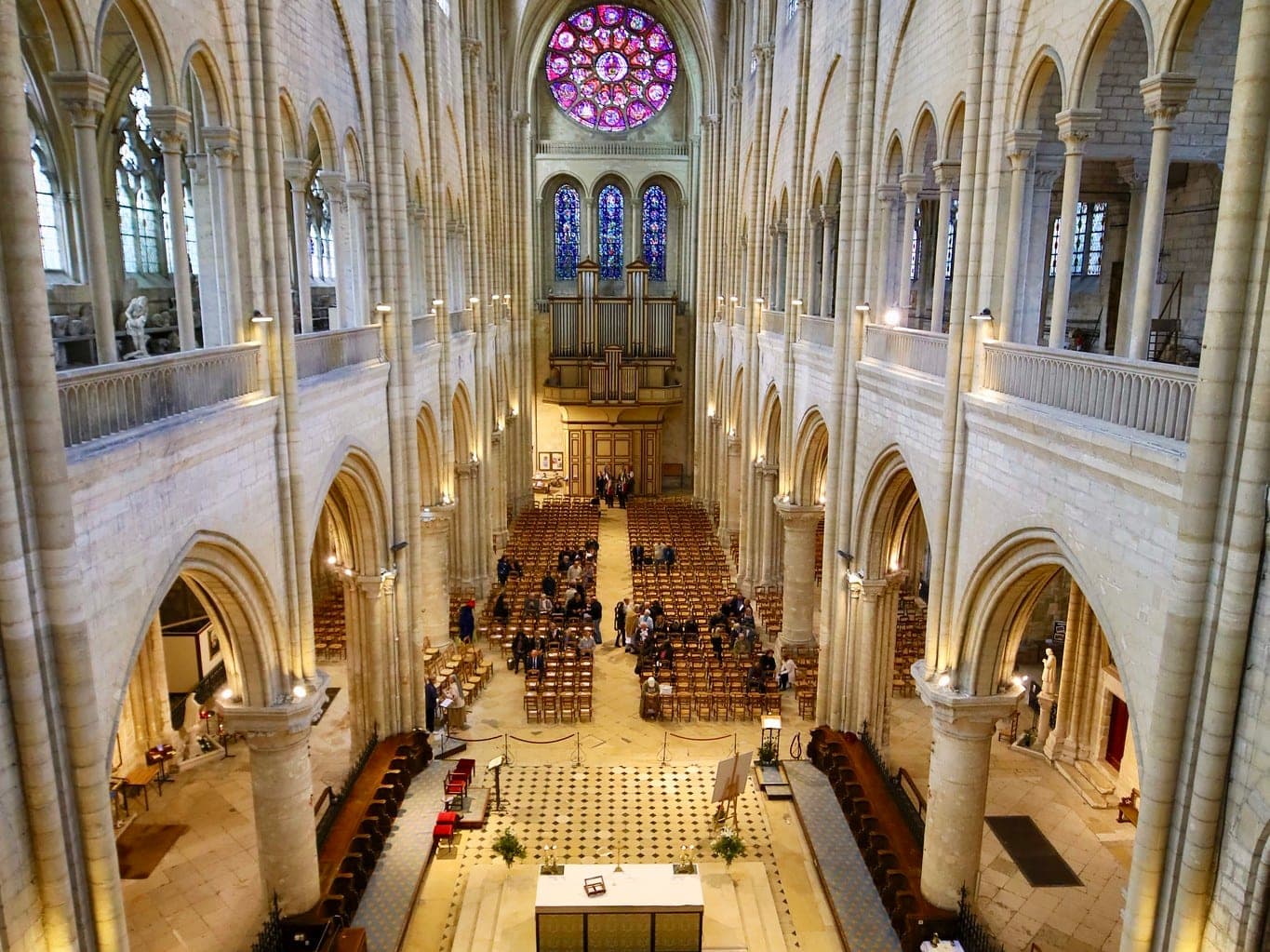 Collégiale Notre-Dame de Mantes-la-Jolie — édifice religieux à Mantes-la-Jolie (Yvelines (78)) (78), monument historique (Classé MH) — vue 2