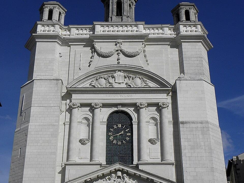 Église Saint-Pierre de Saumur