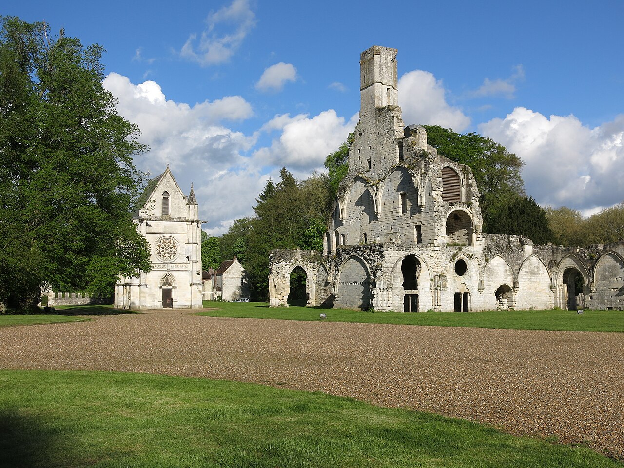 Abbaye de Chaalis — édifice religieux à Fontaine-Chaalis (60), monument historique (Classé MH)