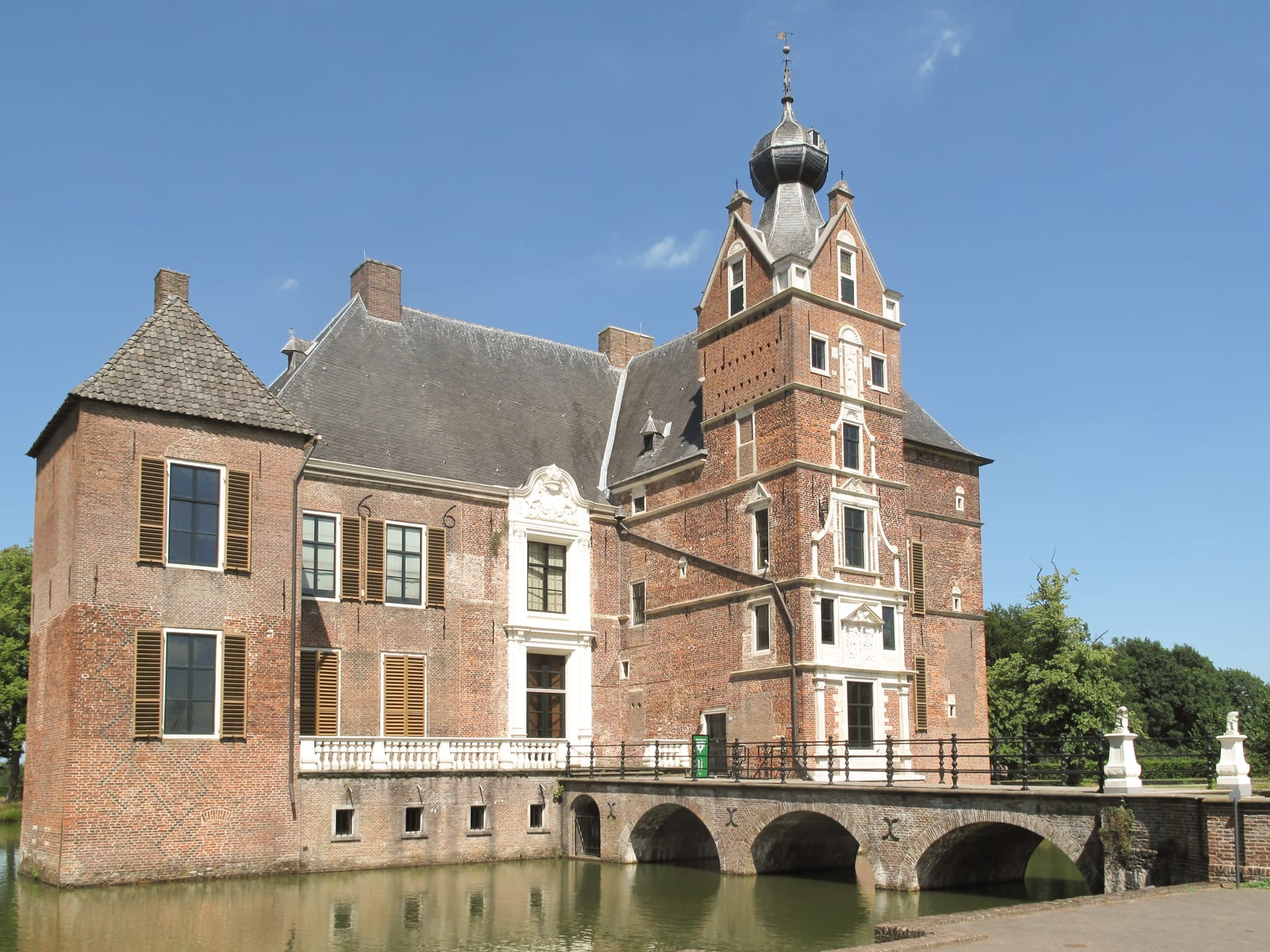 Kasteel De Cannenburch