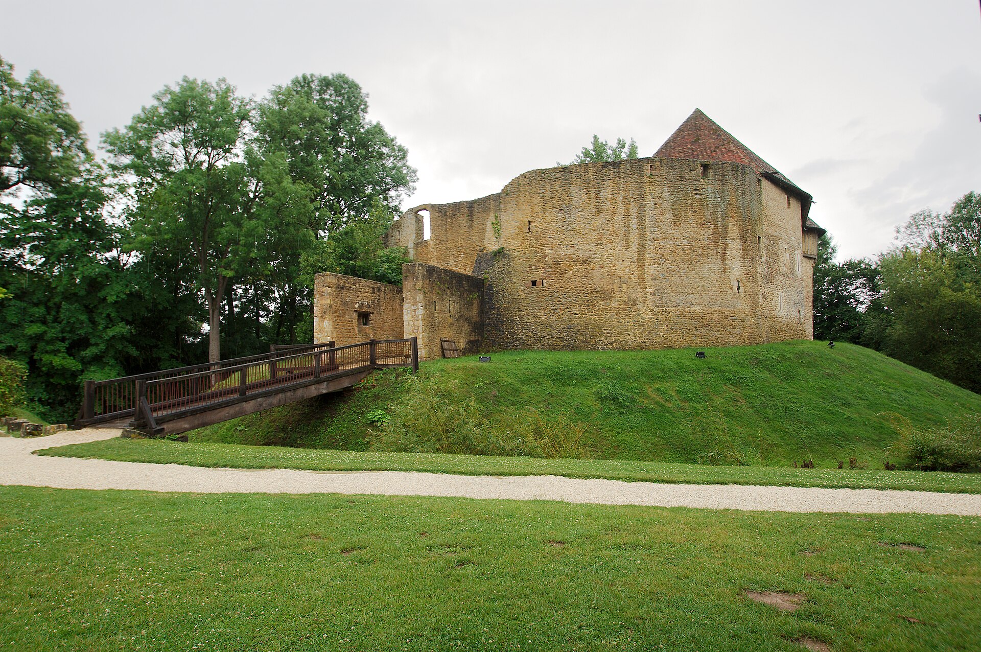 Château de Crèvecœur-en-Auge