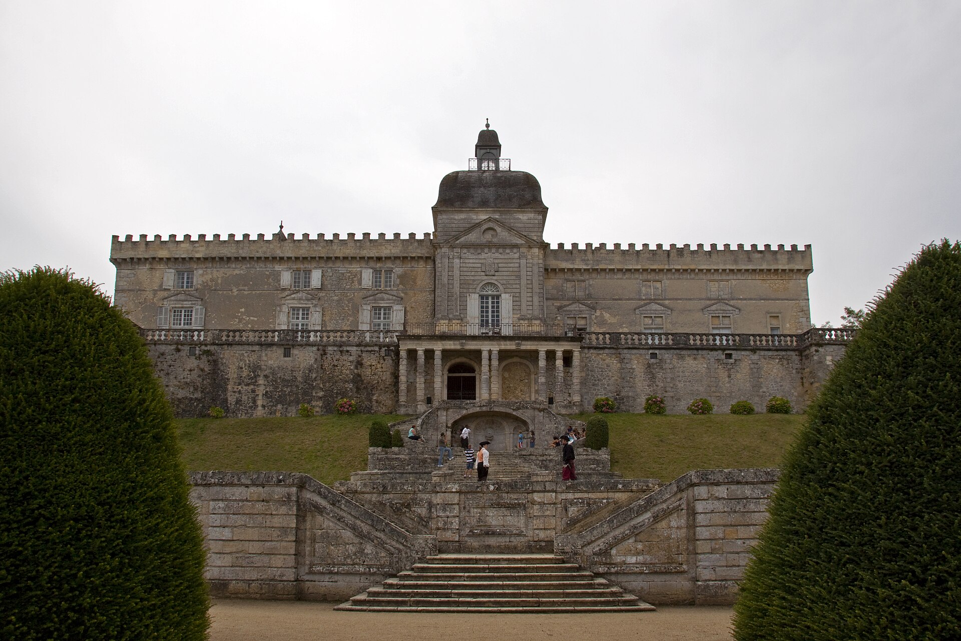 Château de Vayres — château à Vayres, Gironde, classé mh