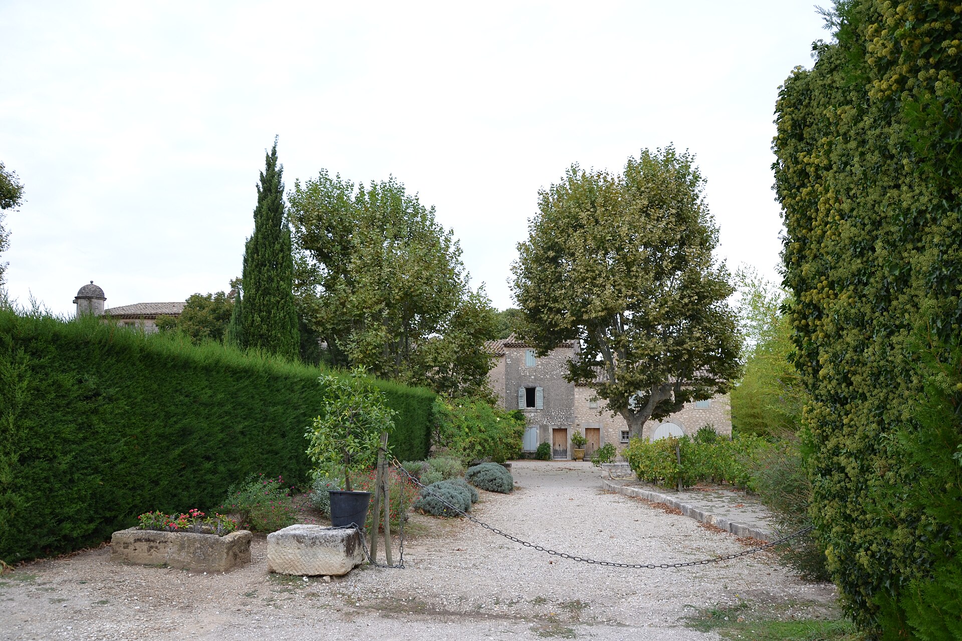 Mas de la Brune (Eygalières) — château à Eygalières, Bouches-du-Rhône, classé mh