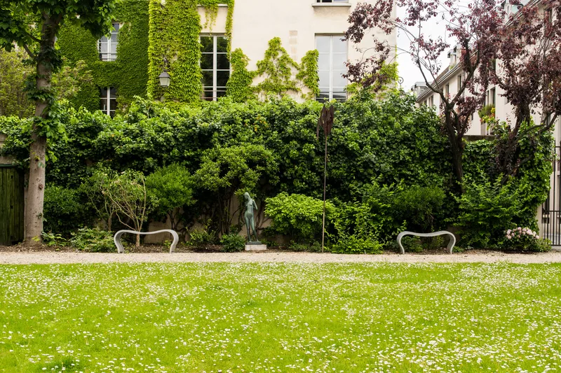 Jardin de l'Institut suédois (Hôtel de Marle)