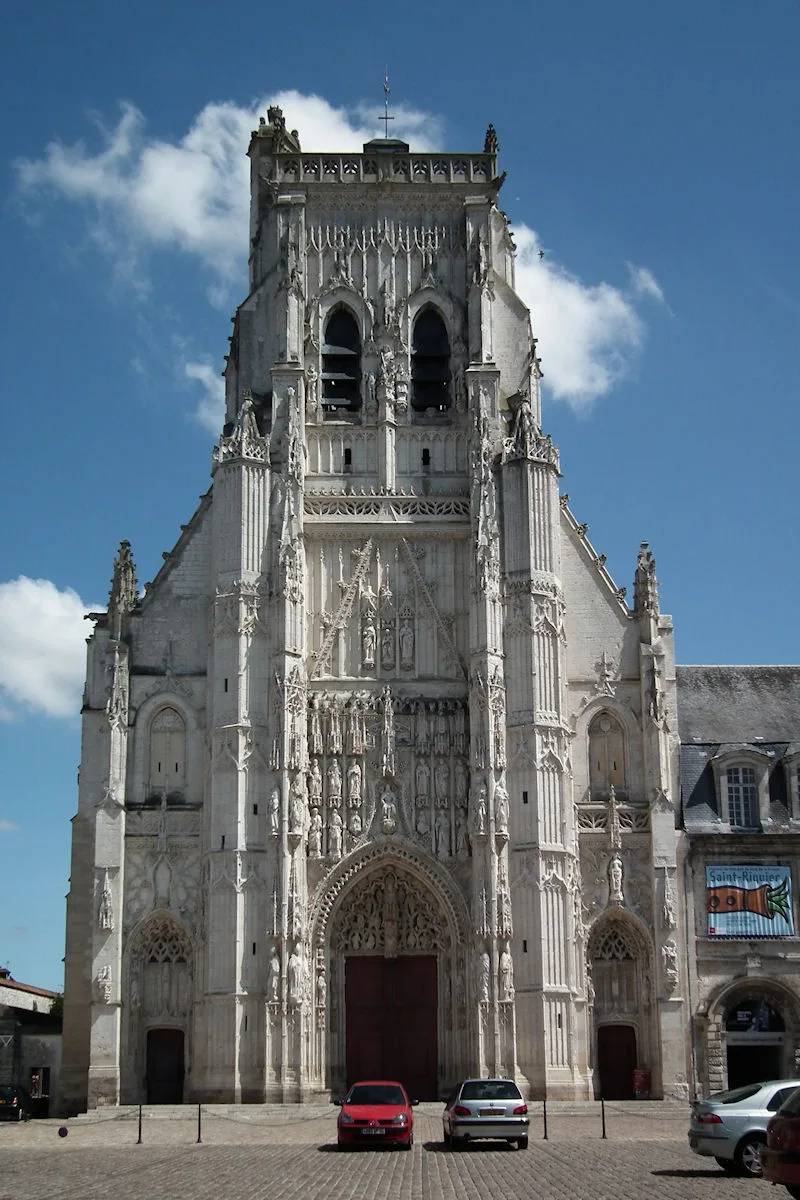 Abbatiale Saint-Riquier — édifice religieux à Saint-Riquier (Somme (80)) (80), monument historique (Classé MH)