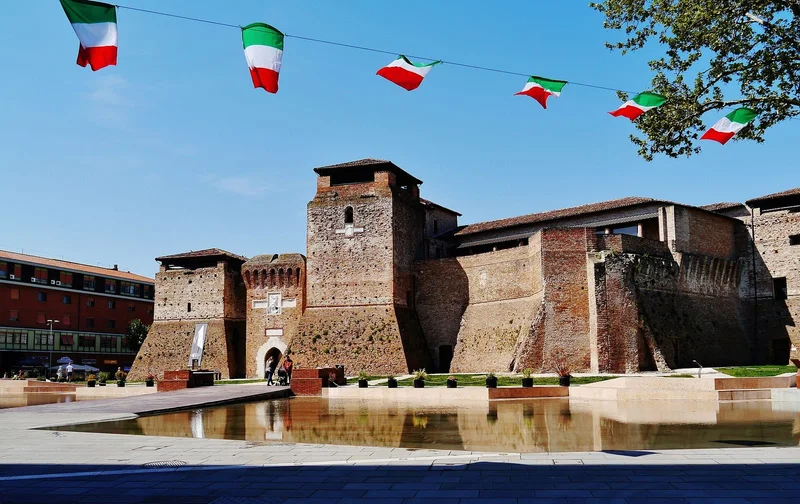 Façade de Le Castel Sismondo à Rimini (Sigismondo Malatesta)