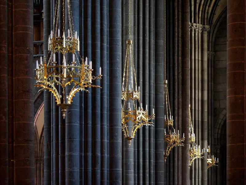 Cathédrale Notre-Dame-de-l'Assomption de Clermont-Ferrand — édifice religieux à Clermont-Ferrand (63), monument historique (Classé MH) — vue 3