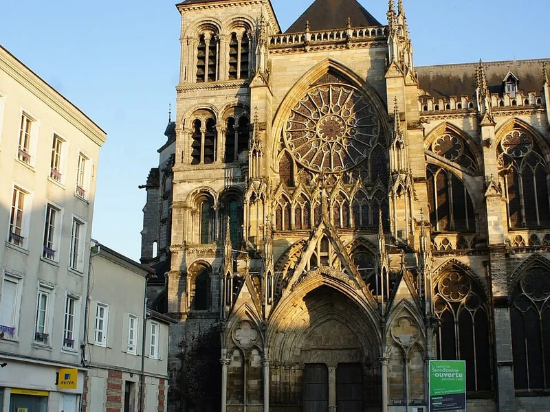 Cathédrale Saint-Étienne de Châlons-en-Champagne — édifice religieux à Châlons-en-Champagne (51), monument historique (Classé MH) — vue 2
