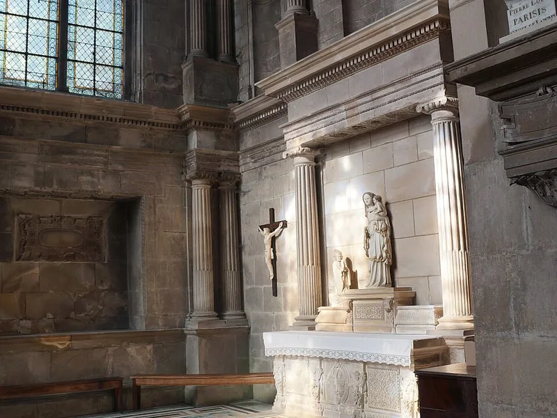 Cathédrale Saint-Mammès de Langres — édifice religieux à Langres (52), monument historique (Classé MH) — vue 4