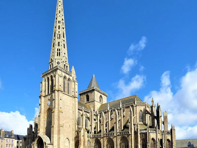 Cathédrale Saint-Tugdual de Tréguier — édifice religieux à Tréguier (22), monument historique (Classé MH) — vue 2