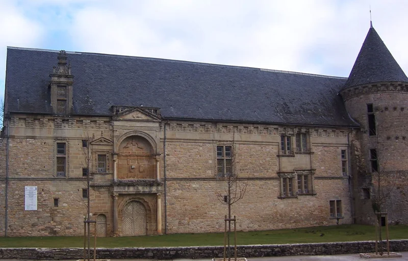 Château d'Assier — château à Assier, Lot, façade, classé mh