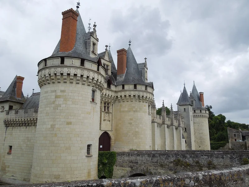 Château de Dissay (Dissay) Château de Dissay — château à Dissay, Vienne, façade, classé mh
