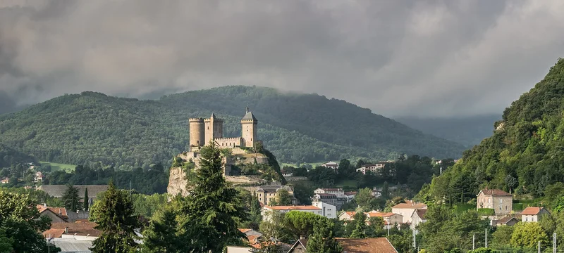 Château de Foix (Foix) Château de Foix — château à Foix, Ariège, vue de nuit, classé mh