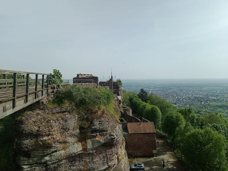 Château de Haut-Barr — château à Saverne, Bas-Rhin, intérieur, classé mh