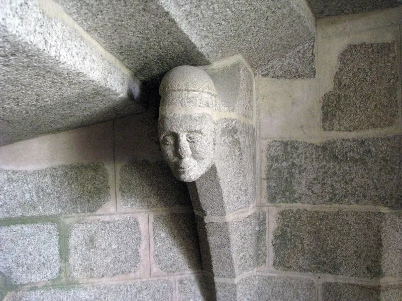 Château de Kerouzéré — château à Sibiril, Finistère, façade, classé mh