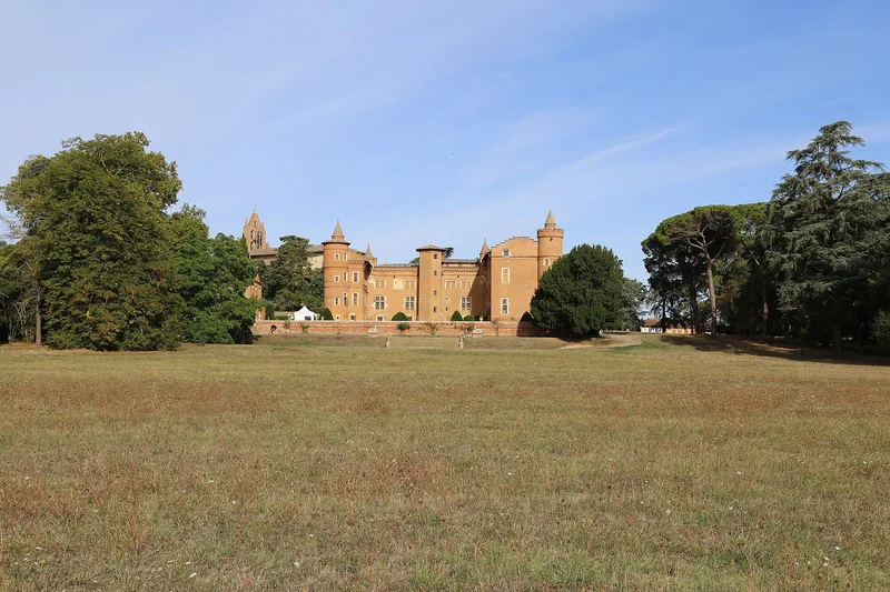 Château de Pibrac — château à Pibrac, Haute-Garonne, intérieur, classé mh
