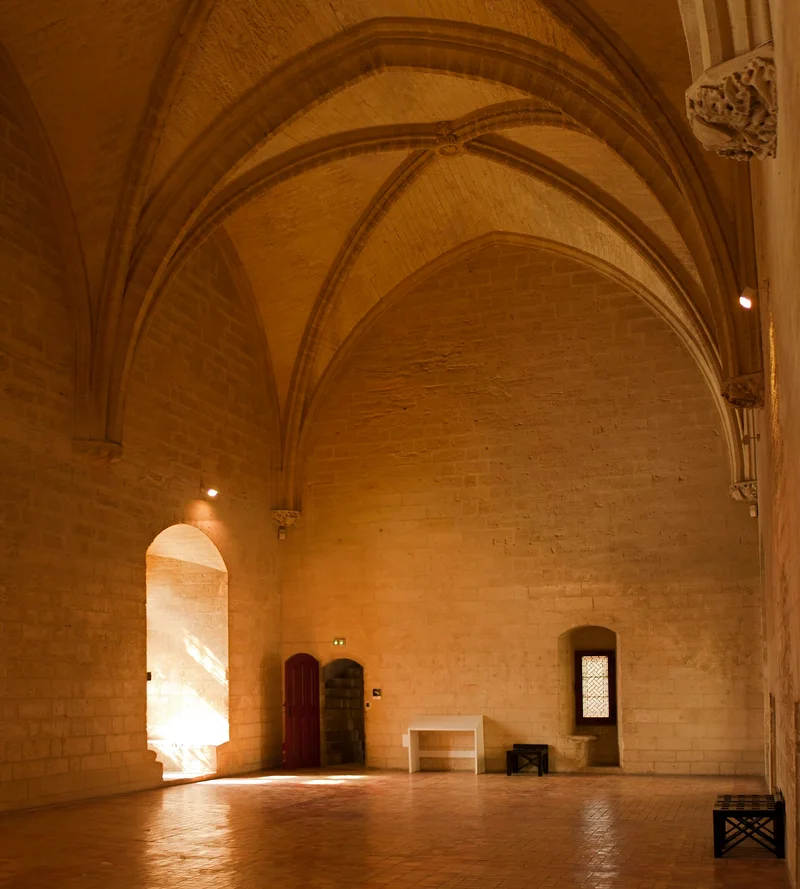 Château de Tarascon (Tarascon) Château de Tarascon — château à Tarascon, Bouches-du-Rhône, vue de nuit, classé mh
