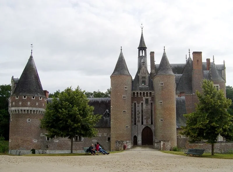 Château du Moulin — château à Lassay-sur-Croisne (41), monument historique (Classé MH) — vue 4