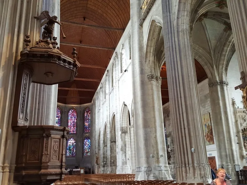 Collégiale Saint-Vulfran d'Abbeville — édifice religieux à Abbeville (80), monument historique (Classé MH) — vue 2