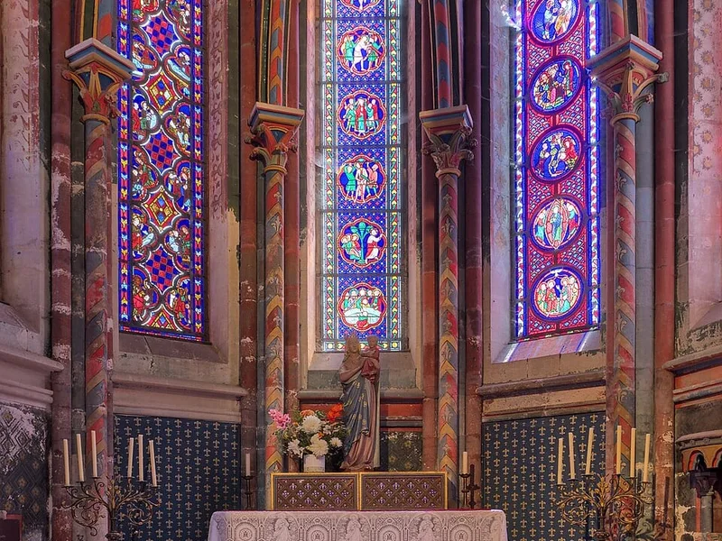 Collégiale Notre-Dame de Semur-en-Auxois — édifice religieux à Semur-en-Auxois (21), monument historique (Classé MH) — vue 3