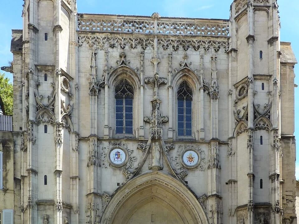 Église collégiale Saint-Pierre d'Avignon — édifice religieux à Avignon (Vaucluse (84)) (84), monument historique (Classé MH)