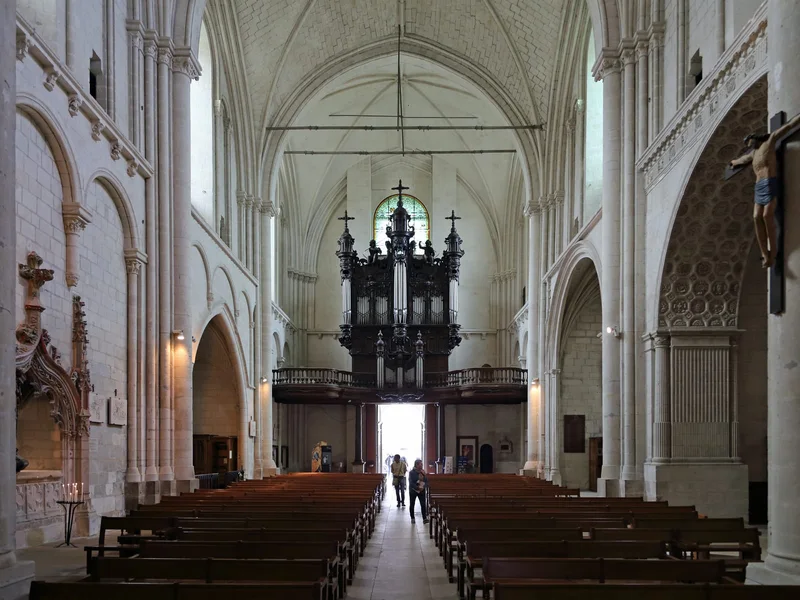 Église Saint-Pierre de Saumur — édifice religieux à Saumur (49), monument historique (Classé MH) — vue 2