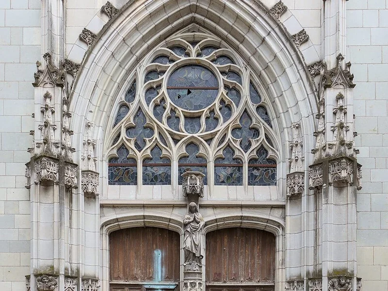 Église Saint-Saturnin de Tours — édifice religieux à Tours (37), monument historique (Inscrit MH) — vue 2