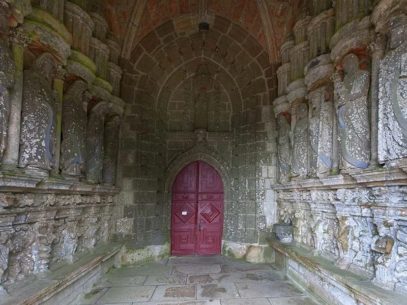 Église Notre-Dame de Bodilis (enclos paroissial) — édifice religieux à Bodilis (29), monument historique (Classé MH) — vue 2