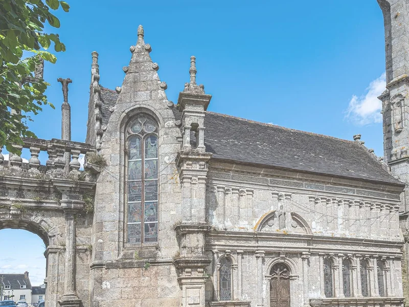 Église Notre-Dame de Lampaul-Guimiliau (enclos paroissial) — édifice religieux à Lampaul-Guimiliau (29), monument historique (Classé MH) — vue 4
